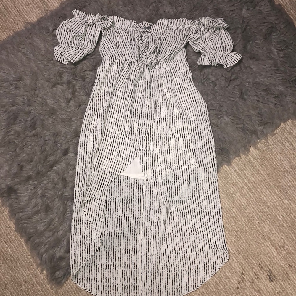 High Low Flowy Dress!!